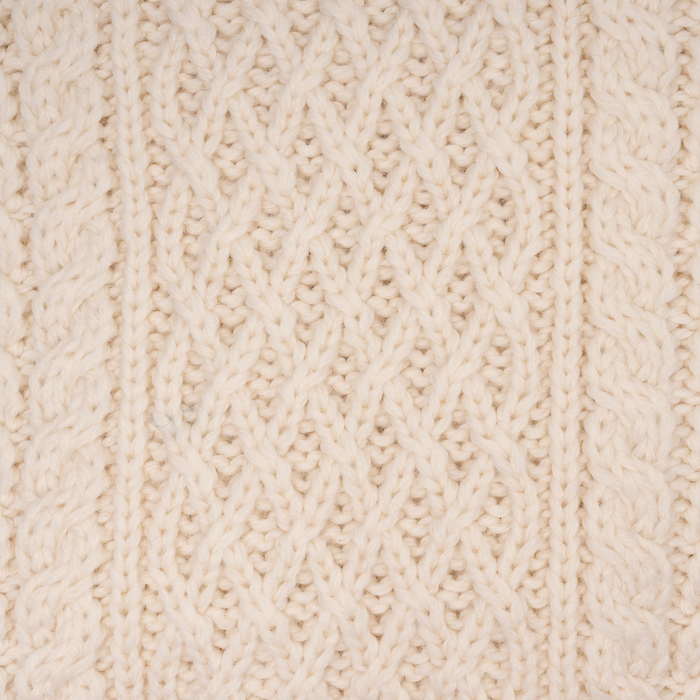 Cuileann Aran Crewneck Wool Sweater - Image 2