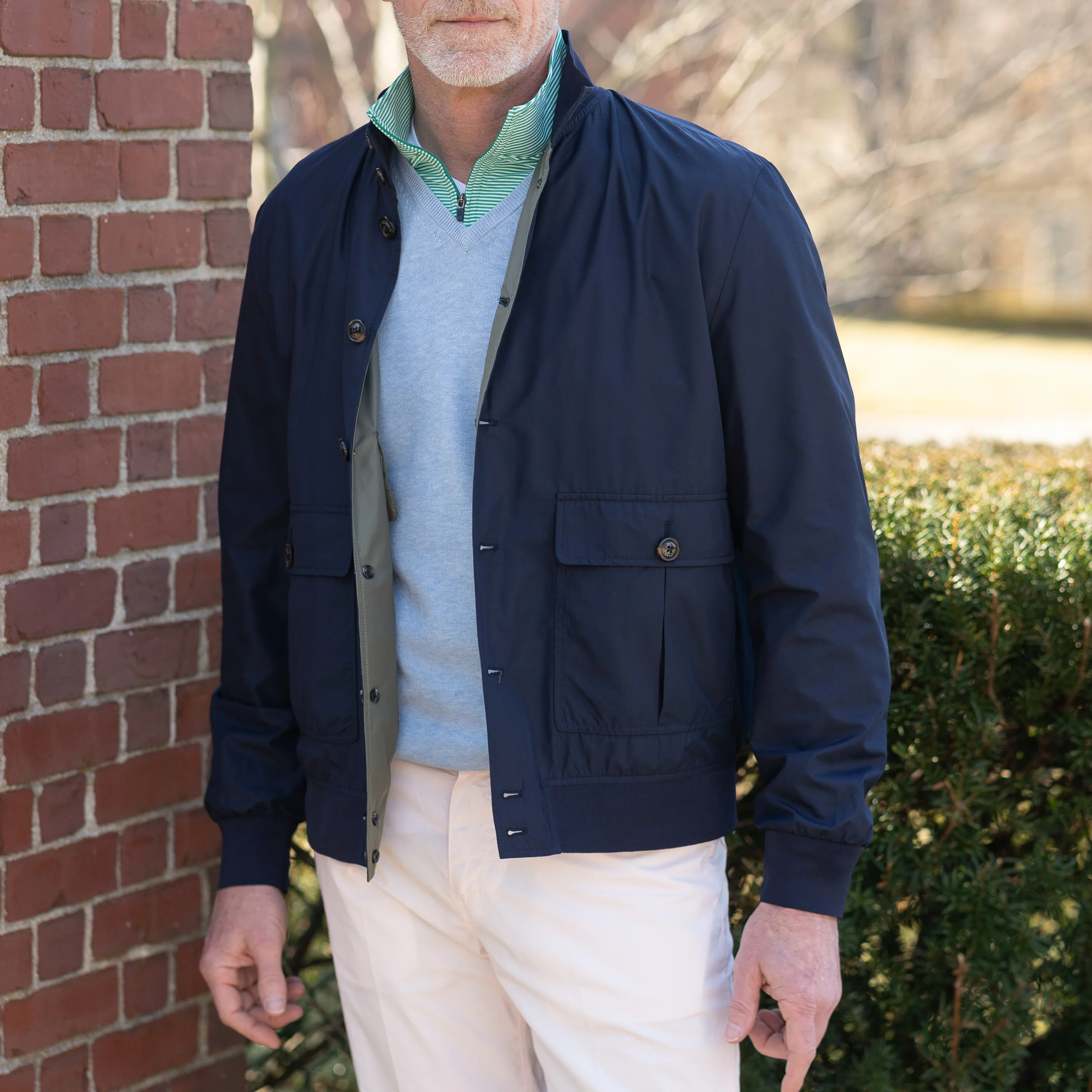 Rothwell Cotton and Cashmere V-Neck Sweater - Image 5